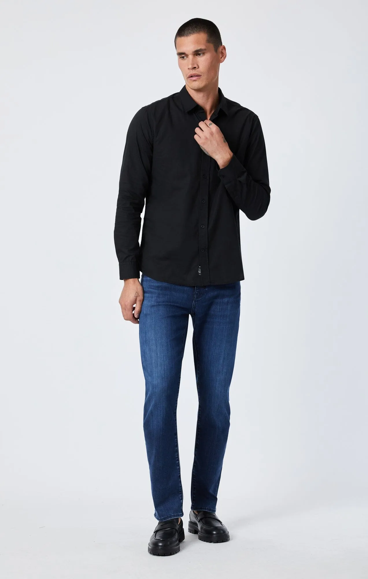 BUTTON-UP LONG SLEEVE SHIRT IN BLACK