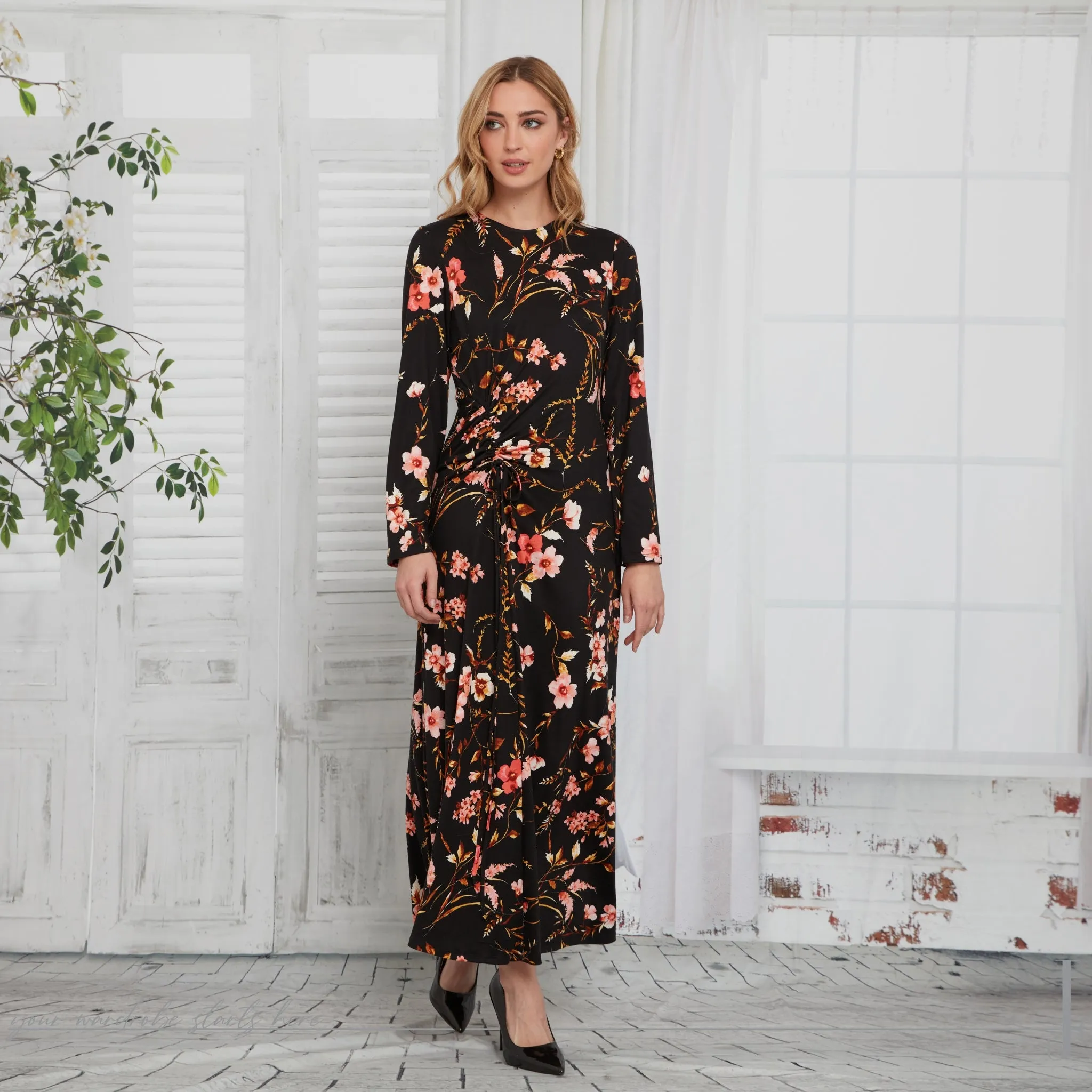 Denise Maxi Dress Black Floral