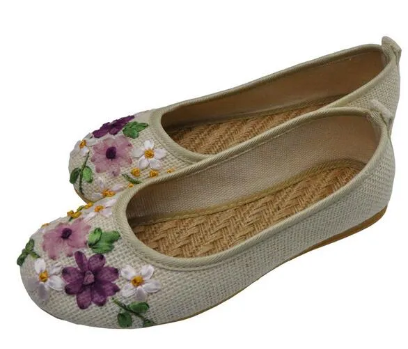 Vintage Embroidered Women Flats Flower Slip On Cotton Fabric Linen Comfortable Old Peking Ballerina Flat Shoes